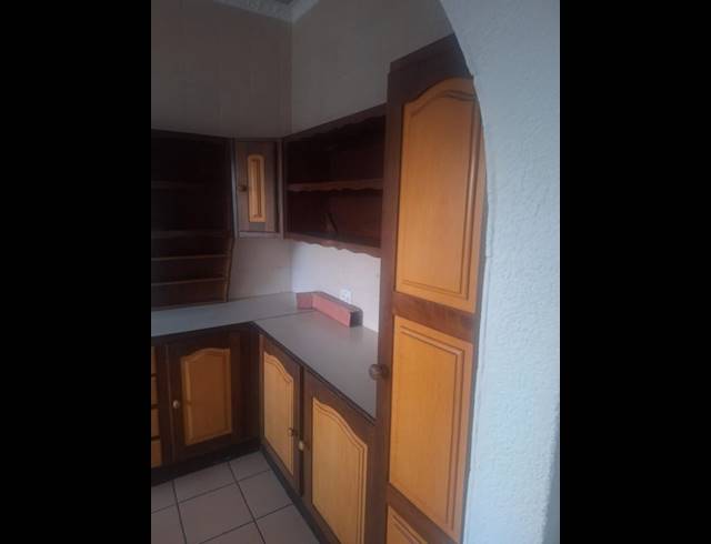 3 BEDROOM PROPERTY TO RENT IN FLORIDA PARK